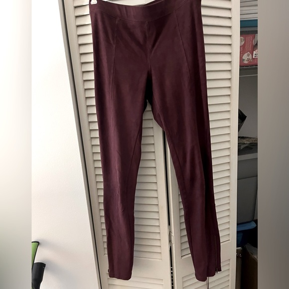 Maroon/purple suede pants - Picture 1 of 4